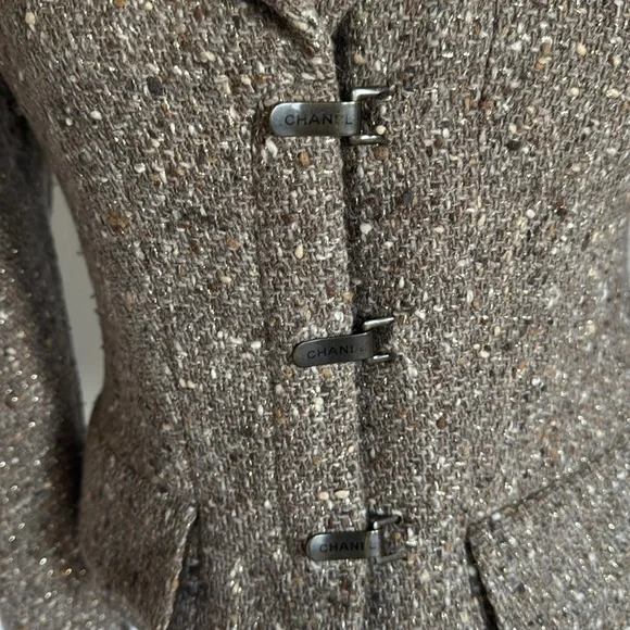 Chanel Vintage Taupe Wool Blend Tweed Jacket SZ FR 38 - Picture 5 of 14
